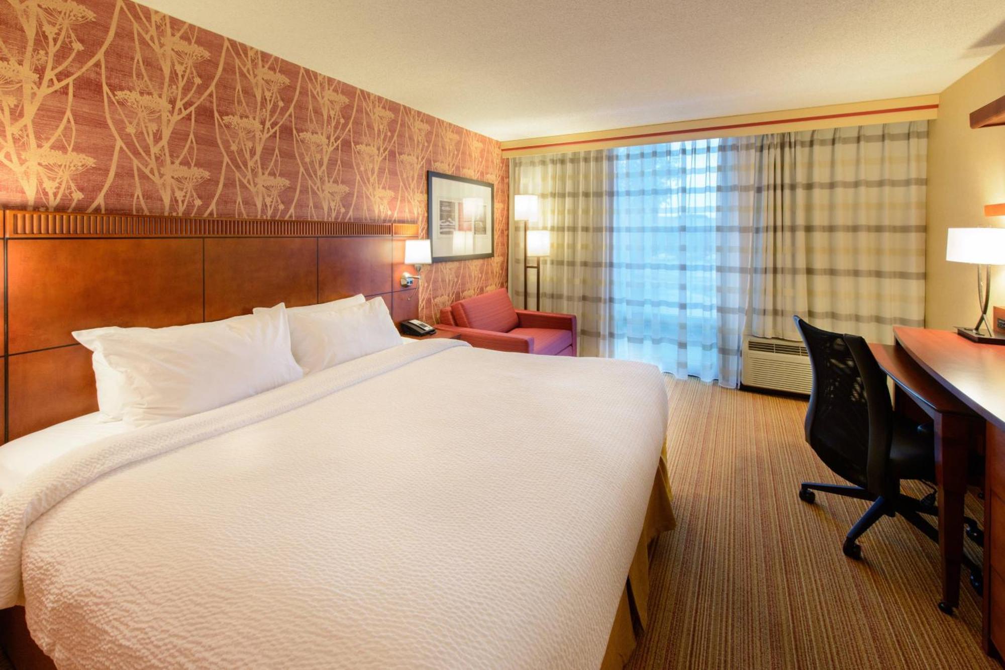 Courtyard By Marriott Canton North Canton Exterior foto